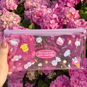 Sanrio bag with zipper